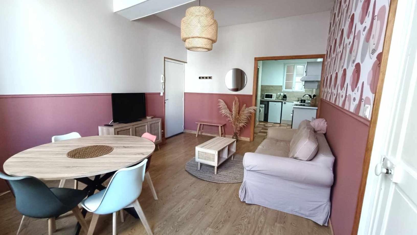 Terre De Bourgogne - Appartement Au Centre Ville D'Avallon Exterior foto